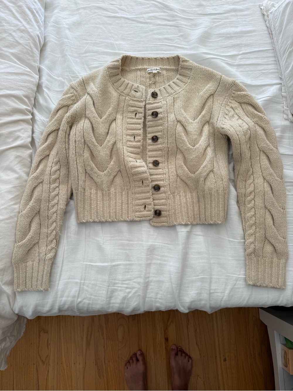Women's Cropped Cable Knit Button-Front Sweater Cardigan - Beige